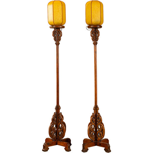 清	黄花梨云纹固定式灯架（一对） 商品图5