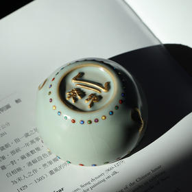 问鼎汝瓷鼎峰系列天青癸卯七宝战鼓杯（描金）