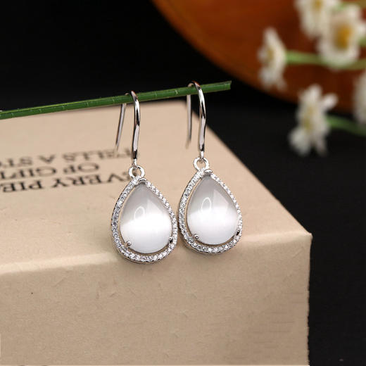 丁摩 s925银耳环女士气质水滴形玉髓玛瑙耳坠耳饰5ZF-9152 商品图2