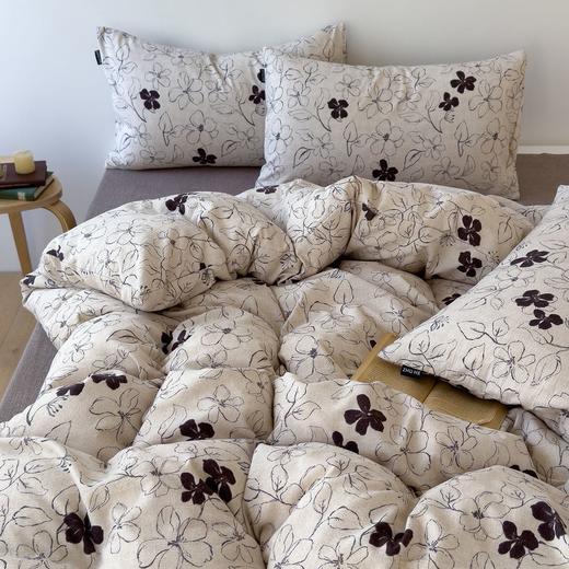 【多妈团购 原麻邹邹麻棉复古风印花四件套】自然的肌理感，摸起来糙中带柔，贴肤一点不扎人，复古的色调特别显质感，吸湿透气保暖舒适，色牢度高，不易褪色，水洗机洗解放双手-南通智锦 商品图0