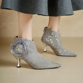 【预售5天】短靴子女巨好看配裙子新款早秋冬高细跟水钻花朵气质尖头宴会ALS&2597