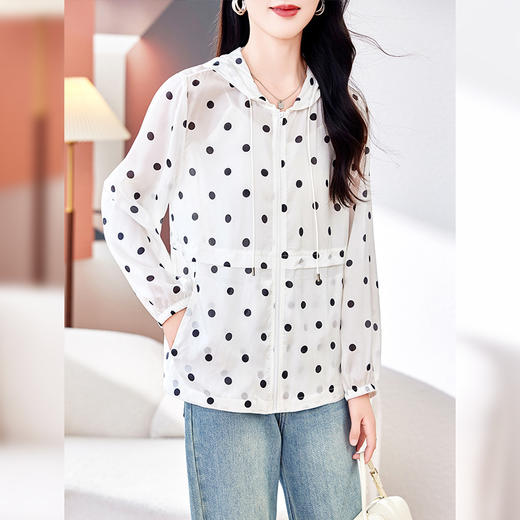 丁摩真丝白色波点连帽防晒衣女新款薄款透气小个子减龄休闲桑蚕丝AL0589 商品图0