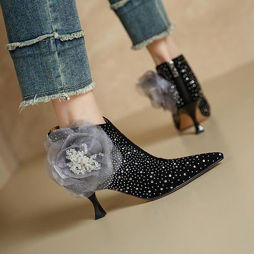 【预售5天】短靴子女巨好看配裙子新款早秋冬高细跟水钻花朵气质尖头宴会ALS&2597 商品图3
