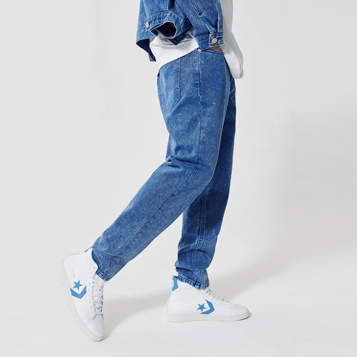 REDCHARCOAL 【红炭】蓝色水洗复古牛仔裤男宽松直筒美式街头长裤 商品图2