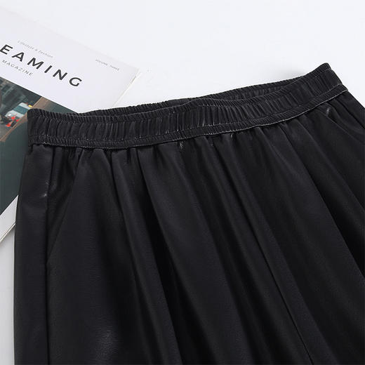 QYM 768-Y松紧高腰皮长裤时尚蕾丝花边拼结休闲裤气质PU皮阔腿裤 商品图4