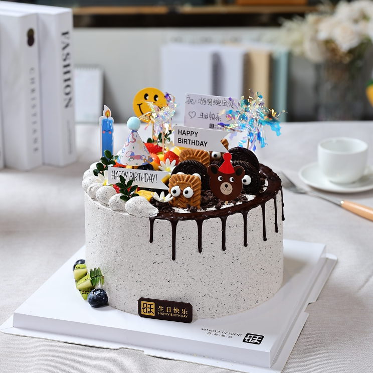 奥利奥咸奶油蛋糕，动物奶油香味浓郁