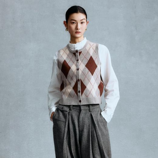 GOODBAI 菱格纹撞色提花圆领纽扣宽松针织背心 商品图0