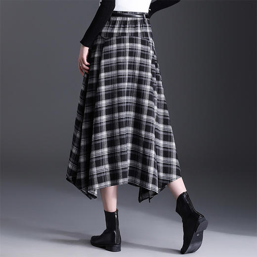 QYM 766-Y不规则半身裙时尚高腰裙气质格纹中长裙 商品图2