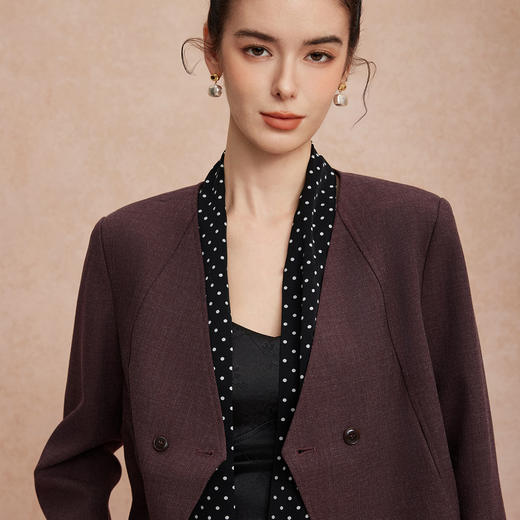 QG101斯尔丽25新款时尚套装文艺通勤小香外套波点丝巾配修身直腿裤套装 商品图2