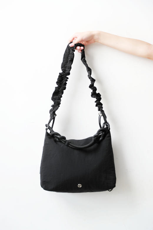 压褶大肠包包，哇这个好特别。瑜伽健身多功能大容量背包C091568 商品图8