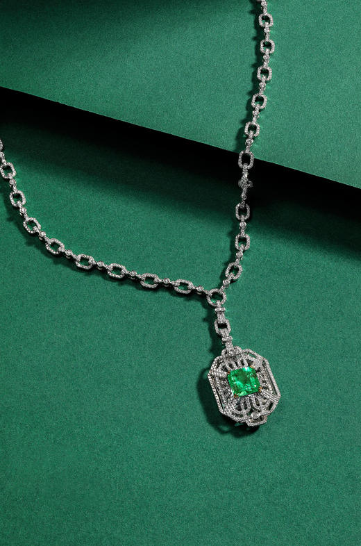 祖母绿钻石项链 传家高货典藏 白色18k金彩宝套链MEMORA诗普琳EP007007 商品图7