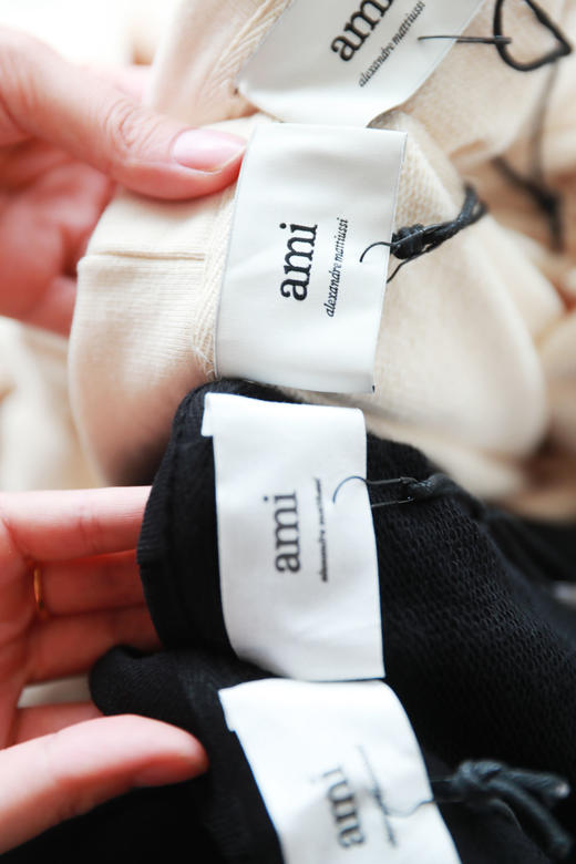 自当人手一件儿，穿卫衣的季节。复古贴布刺绣连帽文化衫C091560 商品图1