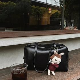 预售女明星款！TR 进口小羊皮 极简复古bowling肩挎包