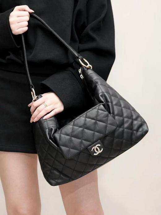 香奈儿 Chanel23b新款嬉皮hobo包 小牛皮材质（LZ） 商品图3