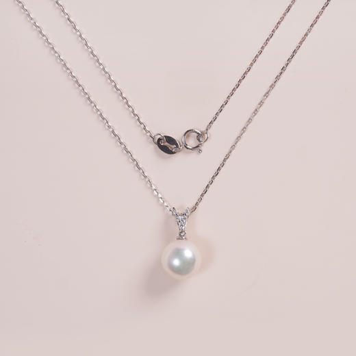 【限量20条】阮仕珍珠 valentine系列G18K金日本akoya珍珠吊坠 9-9.5mm 正圆 微瑕 极强光(赠银链) 商品图2