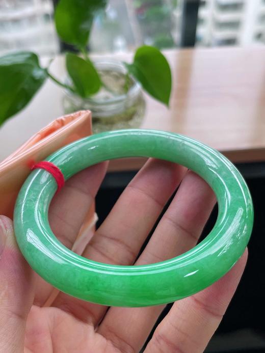 54圆条翡翠手镯 商品图7
