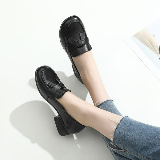 丁摩新款女真皮休闲软底头层牛皮复古风女鞋大码粗跟圆头单鞋5ZF-2306 商品图3