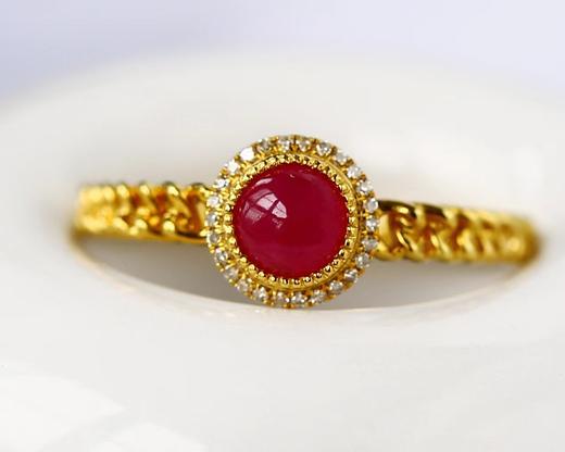 0.68ct蛋面红宝石戒指 商品图1