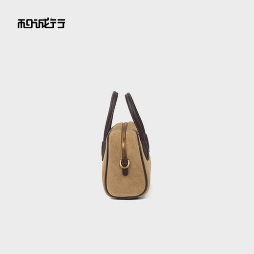 和诚行2025秋冬新款复古磨砂麂皮手提枕头单肩包4420166 商品图2