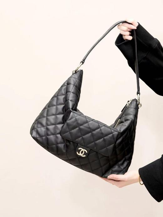 香奈儿 Chanel23b新款嬉皮hobo包 小牛皮材质（LZ） 商品图4