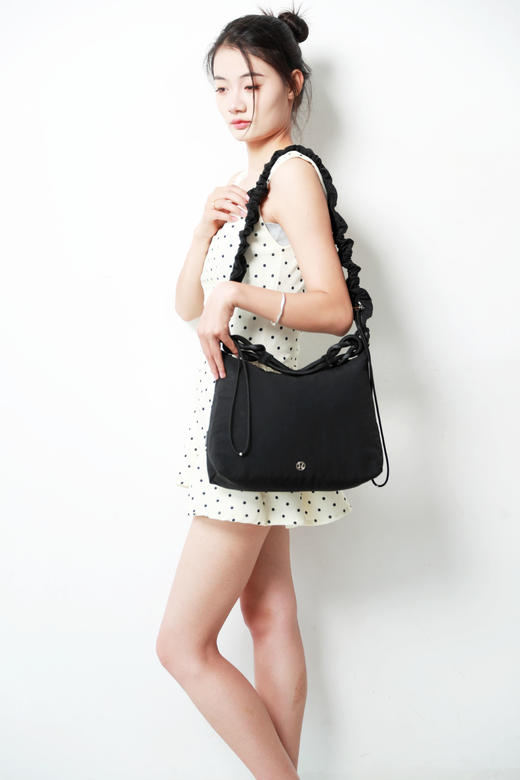 压褶大肠包包，哇这个好特别。瑜伽健身多功能大容量背包C091568 商品图10