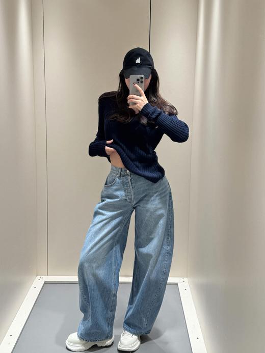 亚历山大王 25Ss早春新款 字母烫钻弯刀牛仔长裤（ZY**MM） 商品图2