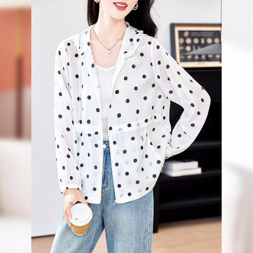 丁摩真丝白色波点连帽防晒衣女新款薄款透气小个子减龄休闲桑蚕丝AL0589 商品图3