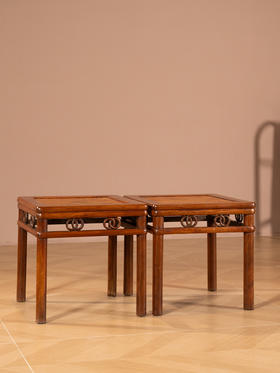 清	黄花梨圆包圆双圈卡子花方凳（一对）