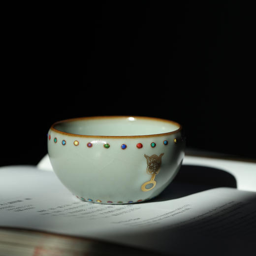 问鼎汝瓷鼎峰系列天青戊戌七宝战鼓杯（描金） 商品图2