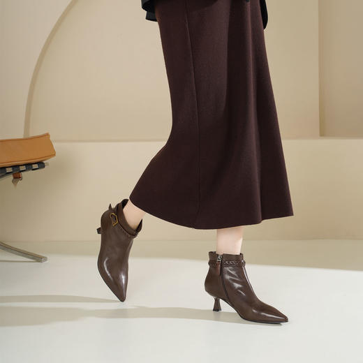 Westory2025年冬季摔纹胎牛尖头猫跟简约百搭短靴W25DS85551 商品图4