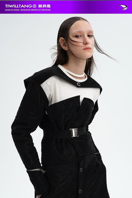 启世录TIWILLTANGMIRROR原创短外套女季立体绗缝两件式裹胸棉上衣 商品图5