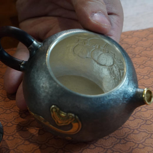 西施壶银壶 手工錾刻 如意 柿子纹 约120g左右 商品图1