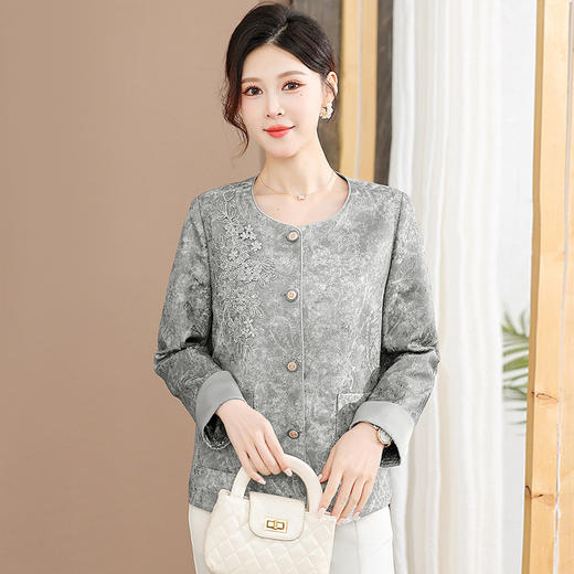 QYM CS25C42-Y时尚短款刺绣订珠印花休闲外套宽松单排扣上衣 商品图1