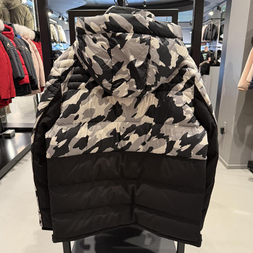 M**SE KN*CKLES 男士秋冬拼色迷彩绗缝保暖连帽羽绒服外套 商品图1