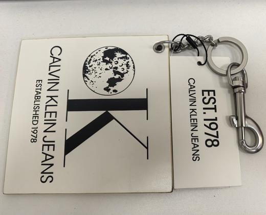 A749194831099 卡尔文克雷恩Calvin Klein Calvin Klein女式钥匙扣-42EQ938103 商品图0