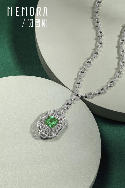 祖母绿钻石项链 传家高货典藏 白色18k金彩宝套链MEMORA诗普琳EP007007 商品图6