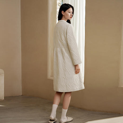 金三塔桑蚕丝丝绵睡袍女100%桑蚕丝填充新中式波浪纹保暖棉袍棉袄  YSFFD103 商品图3