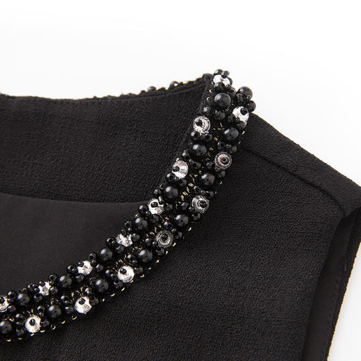 「高货wl」全新升级【铂金会员330/天猫439/差价109】(05453)洛诗琳法式赫本气质钉珠连衣裙2025秋季收腰显瘦A字裙女 商品图2