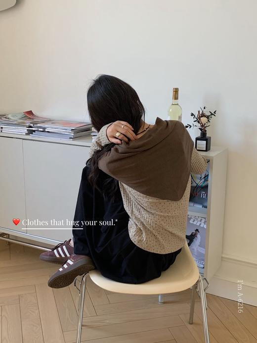 老米优品🎈3-5天！秋日细碎的温柔《文艺小碎花肌理感tee》设计与面料的双优，秋季衣橱的必备单品~ T250915C 商品图10