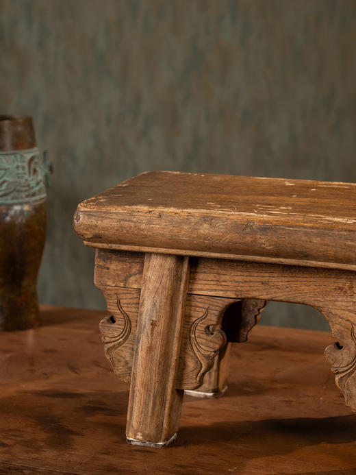 清	榉木夹头榫云纹方凳 商品图3