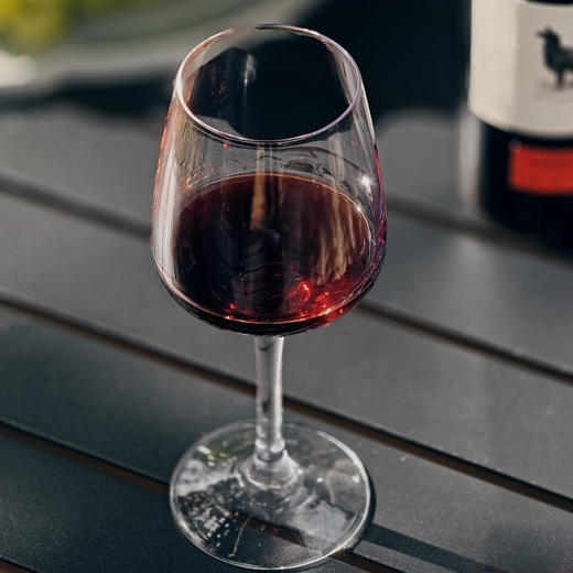 【内部老客纯福利】【此酒已经过品鉴认证；一致好评】线下经销商红酒专柜撤柜亏钱出售一批库存红酒；2020年10月份【原瓶进口】智利莫松中央山谷佳美娜干红葡萄酒；13%750ml/瓶整箱6支 商品图3