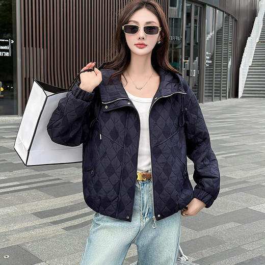 QYM 5959-Y时尚连帽短款外套宽松休闲上衣 商品图1