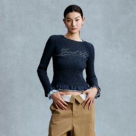 GOODBAI 斜体logo印花褶皱面料收身长袖T恤