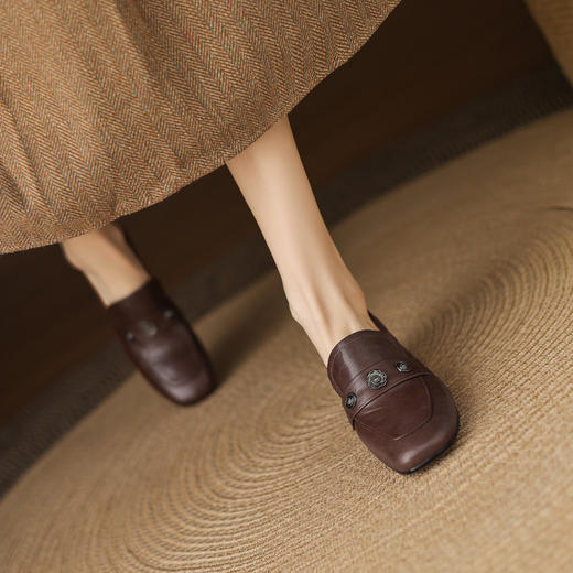 【预售5天】法式复古方头单鞋女真皮金属扣粗高跟小皮鞋深口中跟乐福鞋LD&7434 商品图3