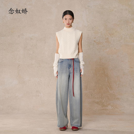 【商场款】CNI5972 “ 扭花马甲 ” 纯净的奶酪白 半高领毛织马甲 有调性高颜值叠穿好看 商品图4