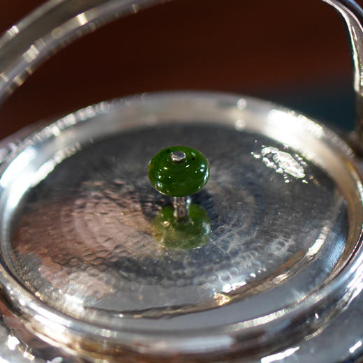 杨兴录1L高筒锤纹提梁银壶 约577g左右 商品图2