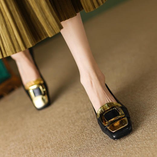 【预售5天】3.5cm头层牛皮法式中跟女鞋，粗跟方头金属扣软底小众单鞋HP&A2327-1 商品图2