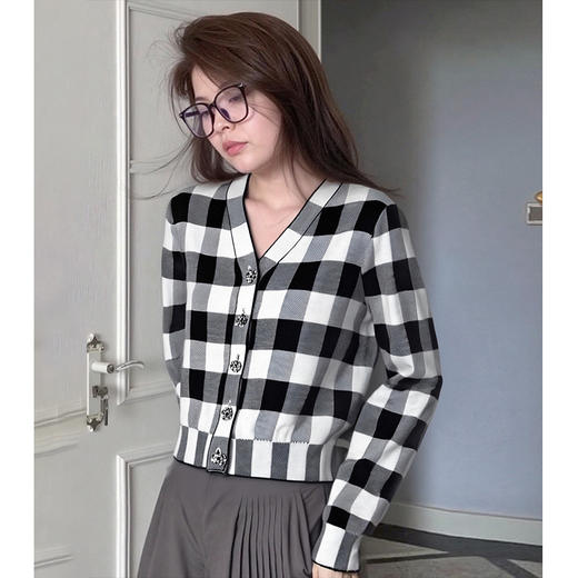 丁摩 高级感格纹单排扣针织开衫女秋季新款气质百搭休闲上衣5ZF-11454 商品图1