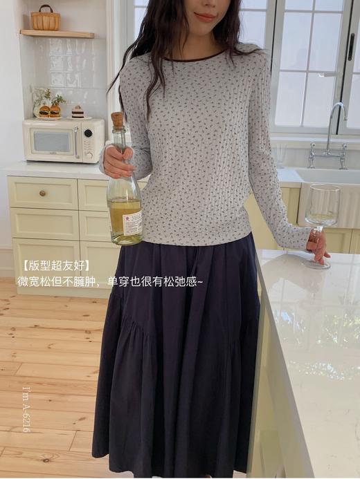 老米优品🎈3-5天！秋日细碎的温柔《文艺小碎花肌理感tee》设计与面料的双优，秋季衣橱的必备单品~ T250915C 商品图7