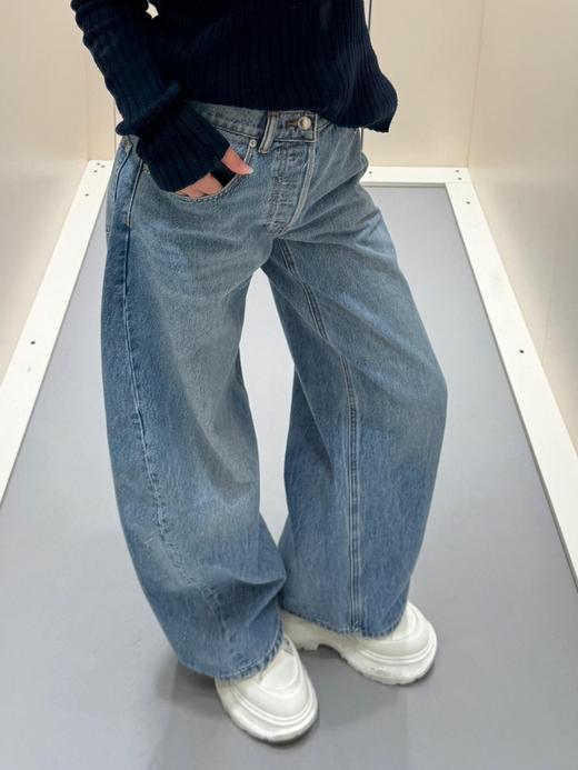 亚历山大王 25Ss早春新款 字母烫钻弯刀牛仔长裤（ZY**MM） 商品图5